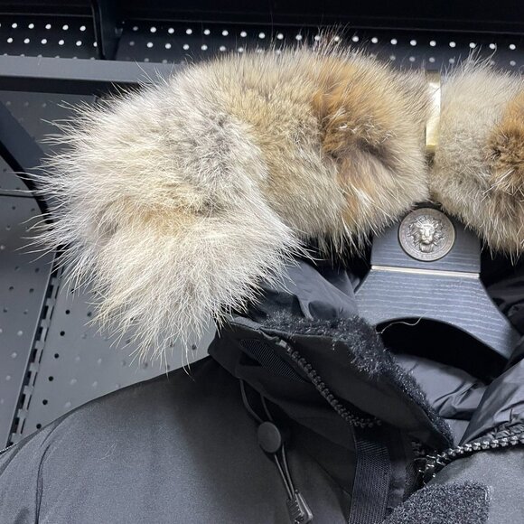 Canada Goose Black Expedition Parka – Authentic, Great Condition - Picture 8 of 9